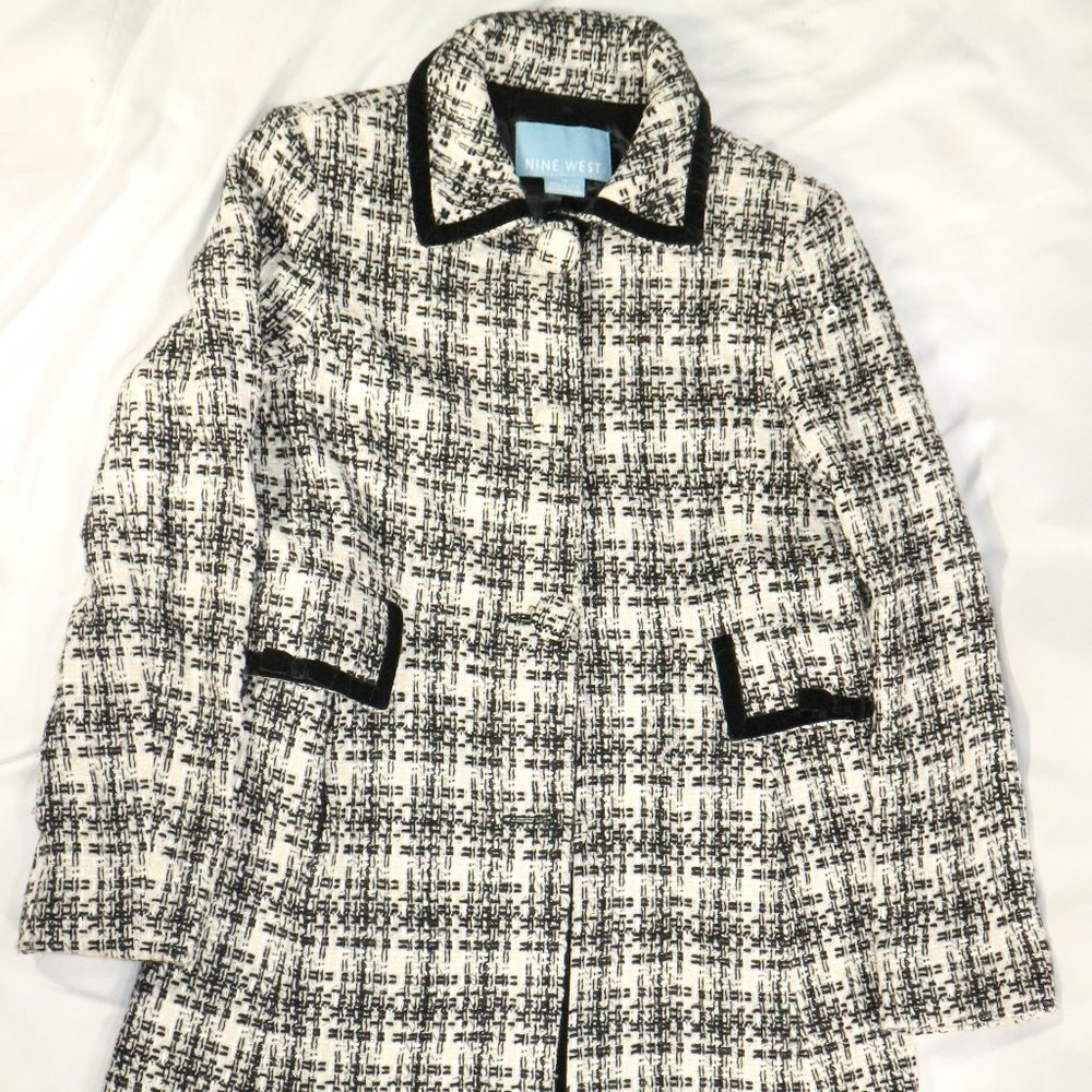 NINE WEST Black/White Patterned Long Coat Sz 12 US - Picture 2 of 16